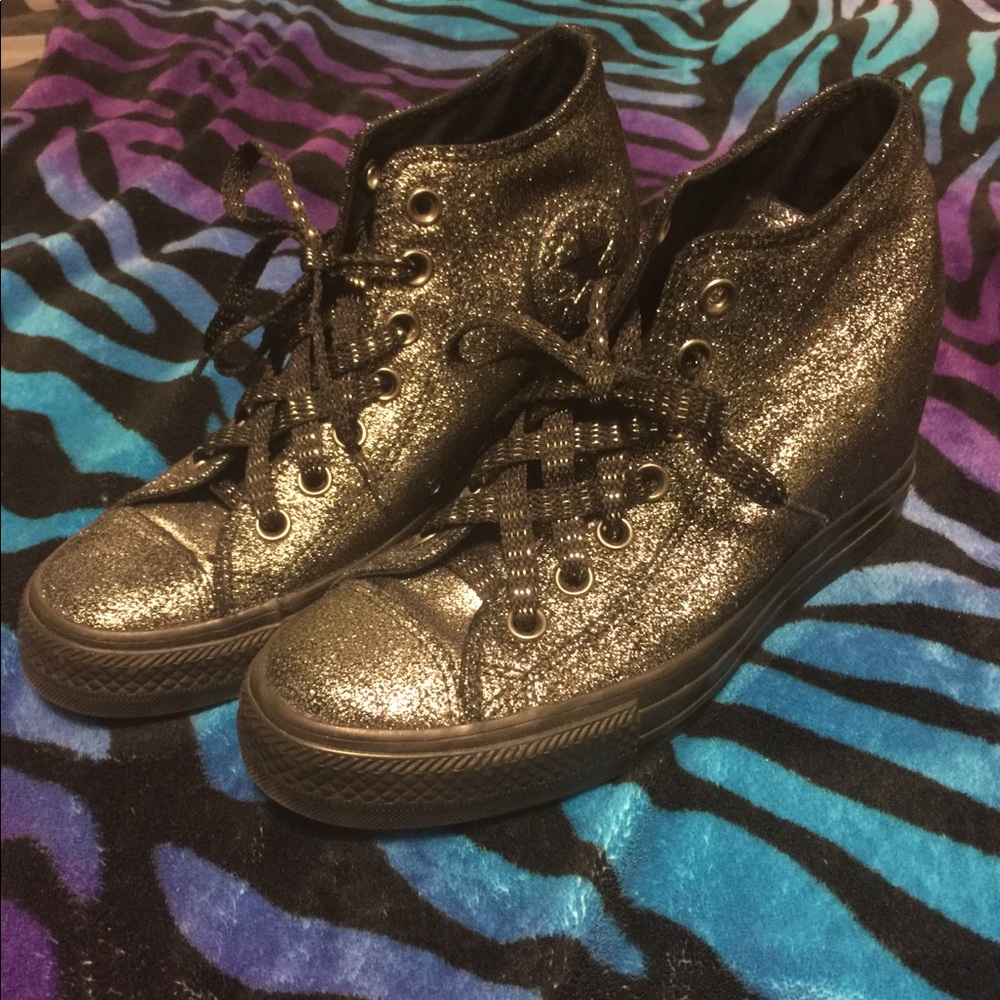 Converse wedge