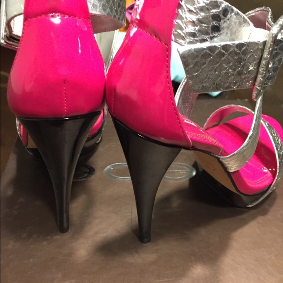 Size 6 silver Helena bebe heel. - Picture 2 of 9