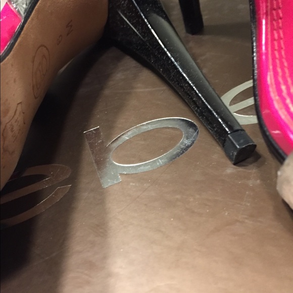 Size 6 silver Helena bebe heel. - Picture 5 of 9