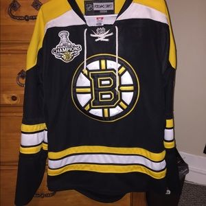 Milan Lucic Boston Bruins Jersey!