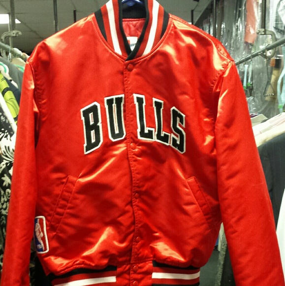 bulls starter jacket 80s