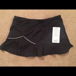 Lululemon Run: Full Tilt Skirt black size 8