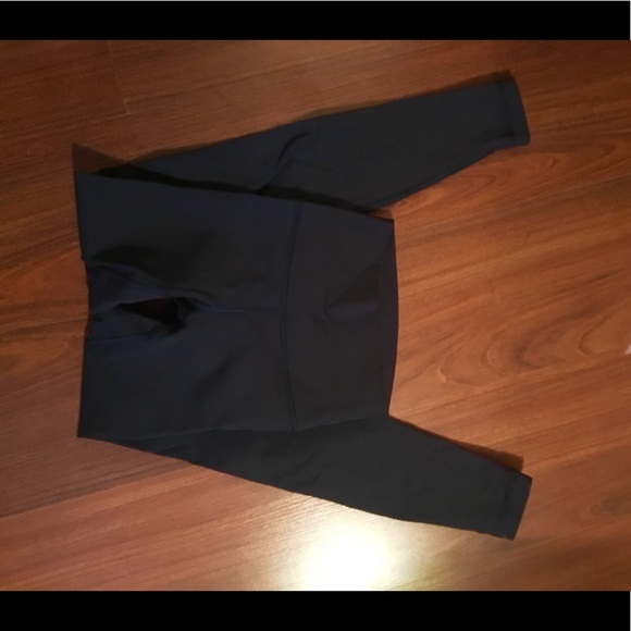 Lululemon Wunder Under Full Length Leggings - Picture 8 of 8