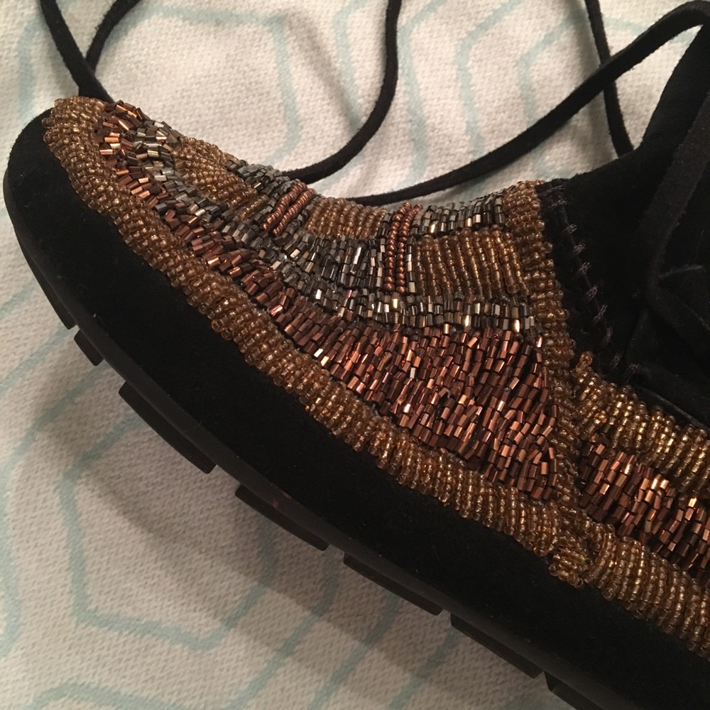 🎉HP🎉House of Harlow 1960 beaded moccasins - Picture 2 of 8