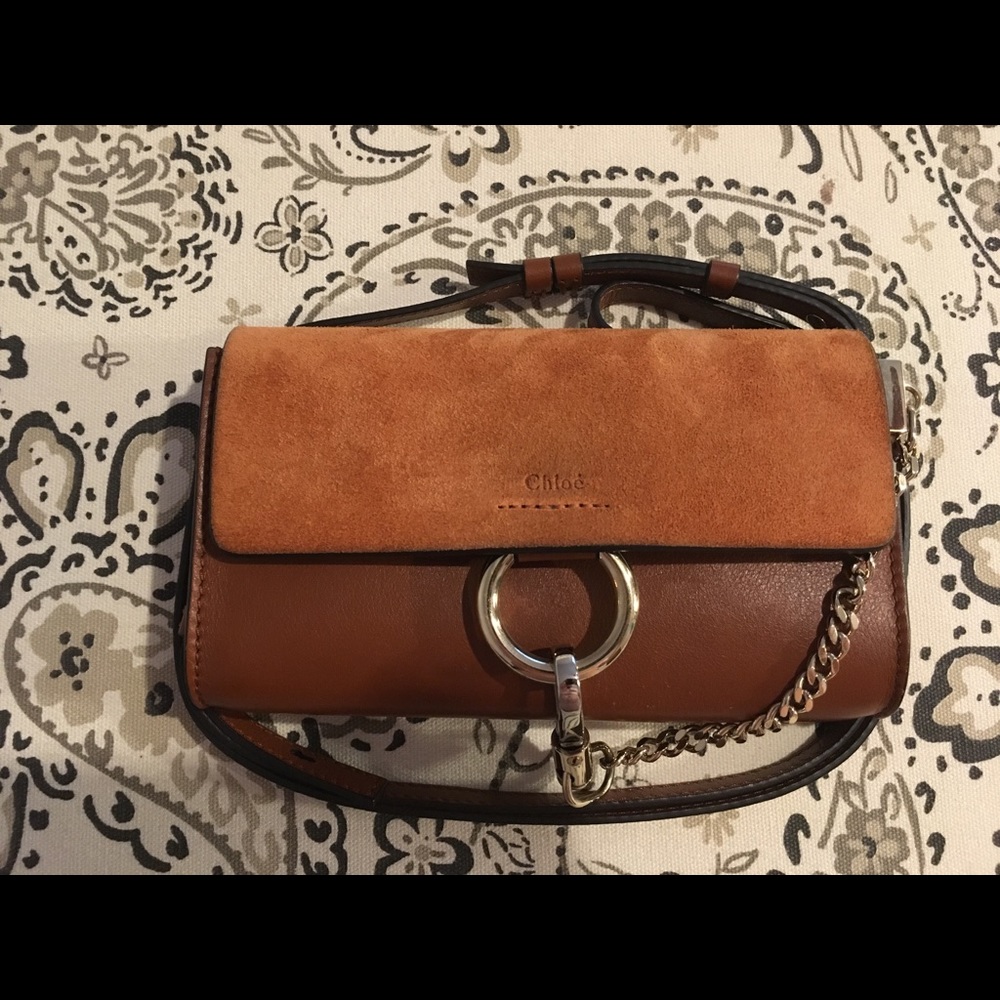 Chloe: mini suede Faye wallet on chain