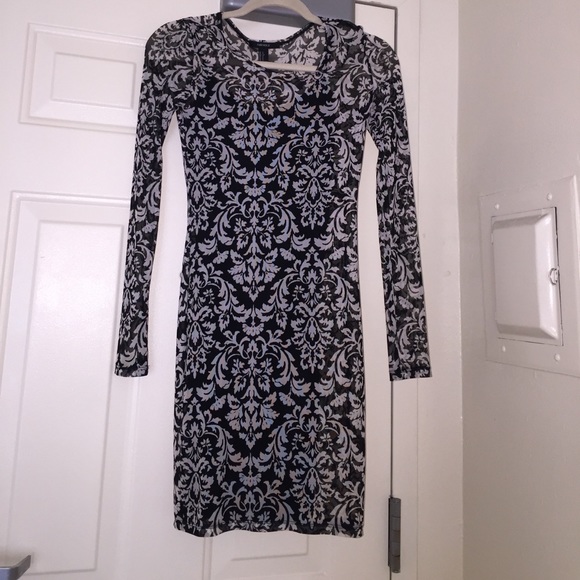 Dress❌SOLD❌ - Picture 2 of 4