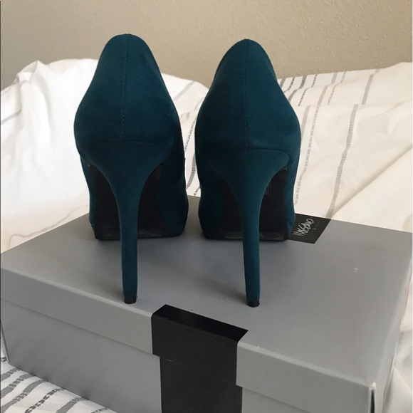 Forever21 heels - Picture 2 of 4