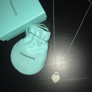 RETURN TO TIFFANY®
HEART TAG PENDANT-not brand new