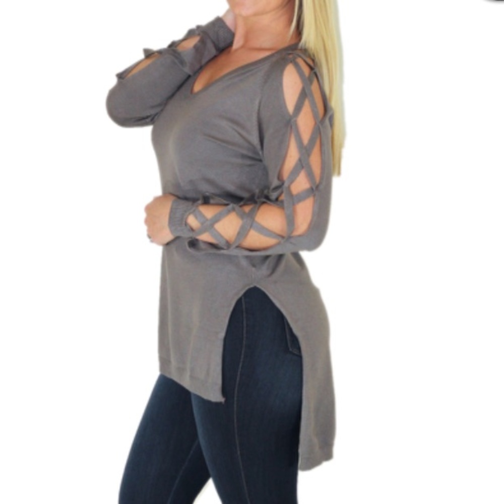 Diamond Cut Out Long Sleeve Top