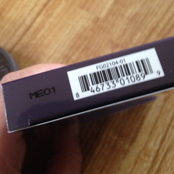 Tarte/Firm - Picture 4 of 8