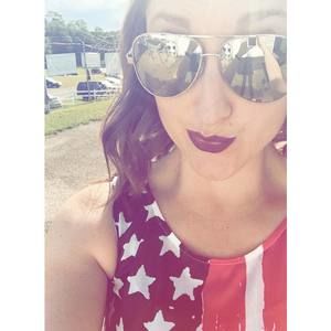 Meet your Posher, Corinn