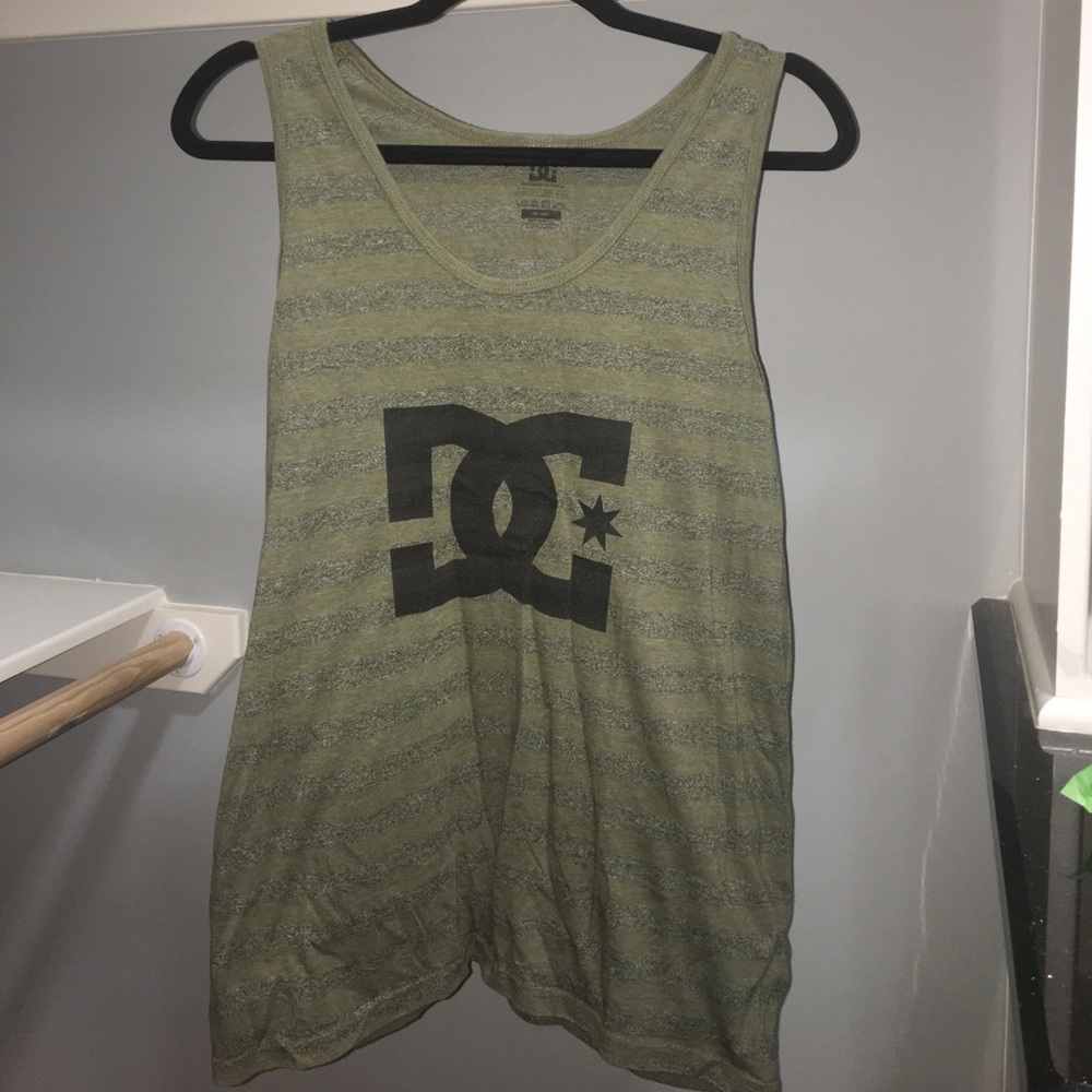 Men’s DC clothing tank top/ Size M