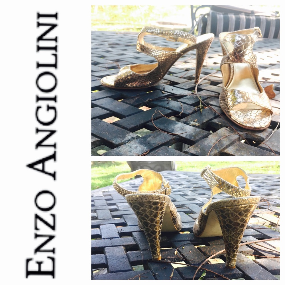 Gold snakeskin sandal pumps