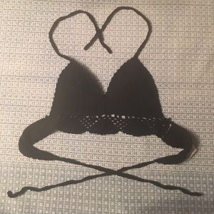 Small Sadie & Sage black crochet bralette