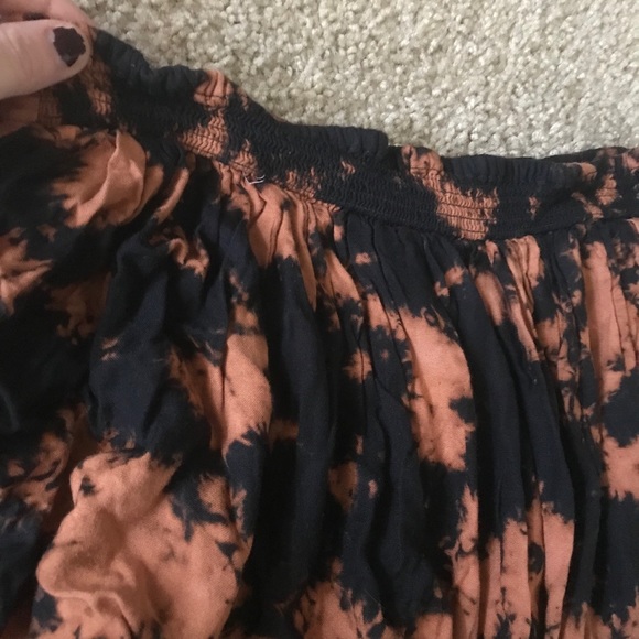 Urban Outfitters skirt - Picture 2 of 3