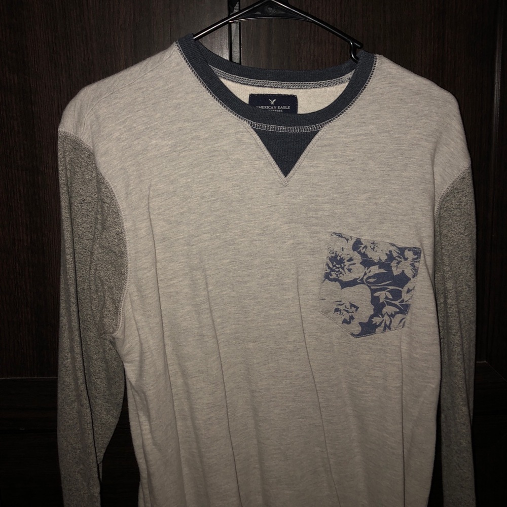 American Eagle Crewneck Medium Size