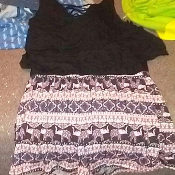 Romper - Picture 1 of 4