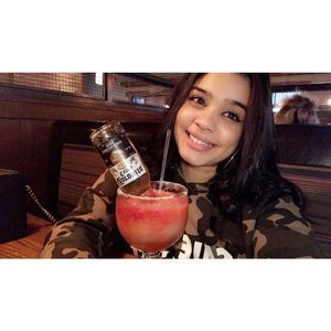 Meet your Posher, Amiel