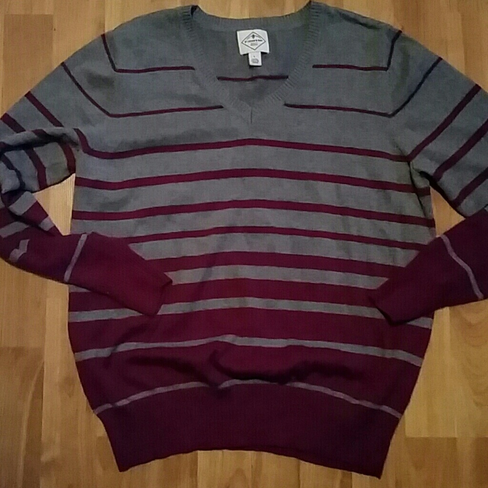 St.johns bay large sweater
