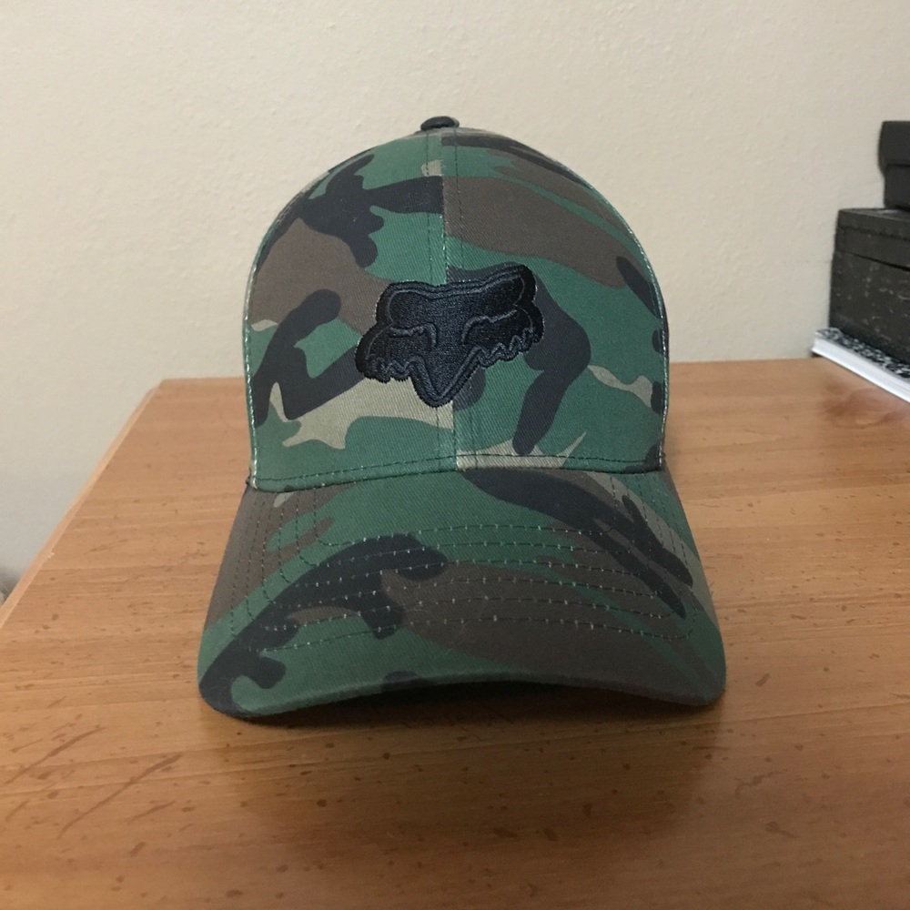 Fox fitted hat