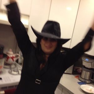 Meet your Posher, Julie