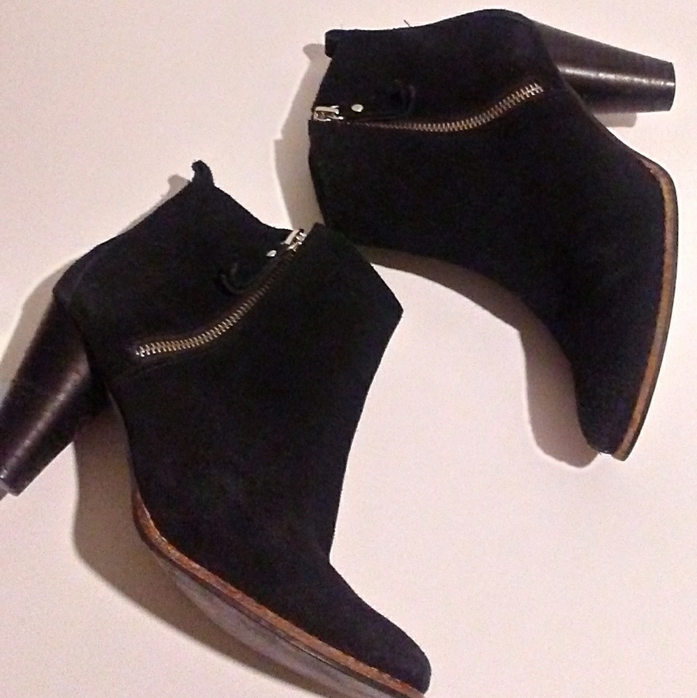 Gap Suede Booties size 7