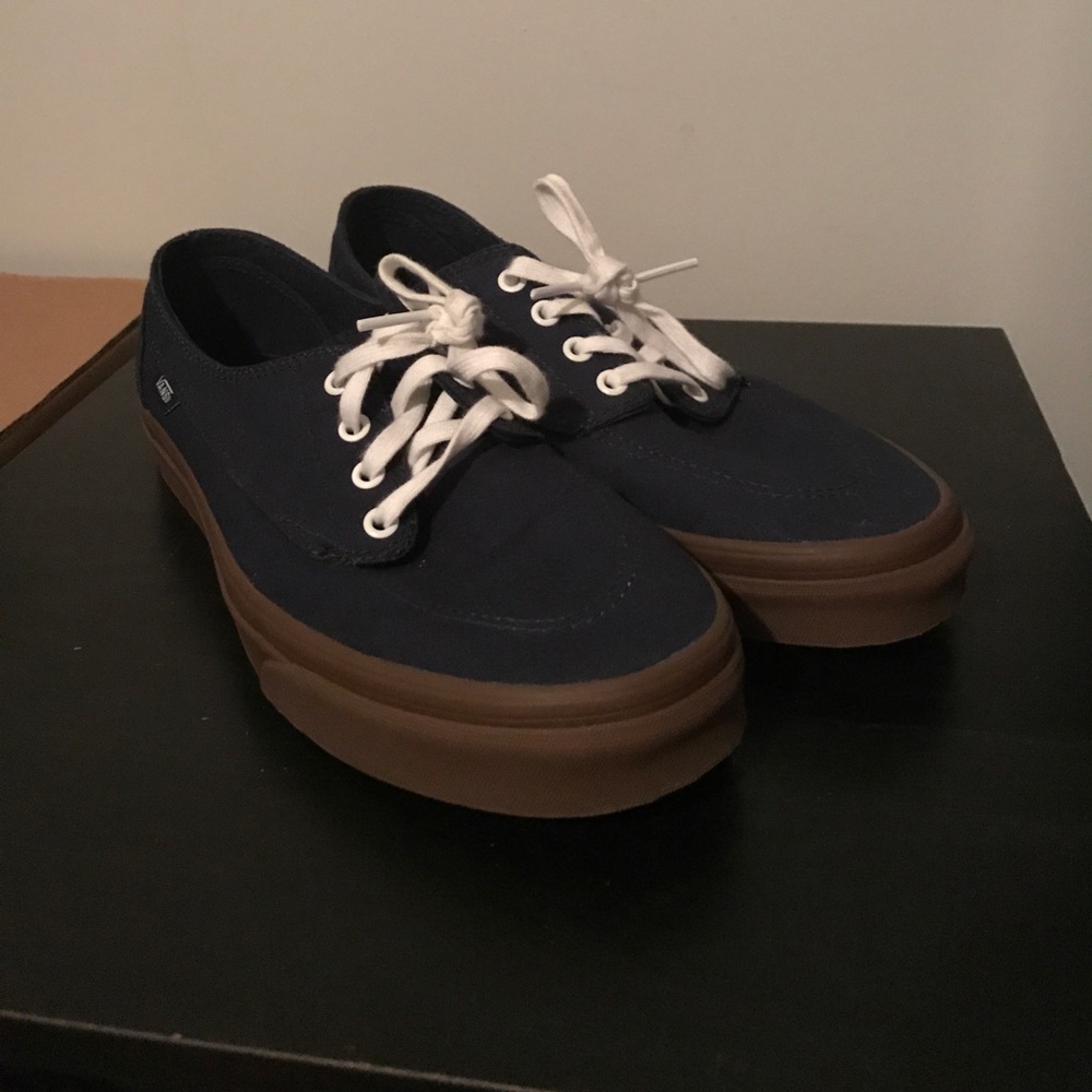 Men’s vans Brigata skate shoes.