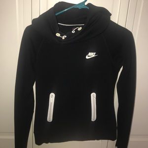 Black nike sweatshirt