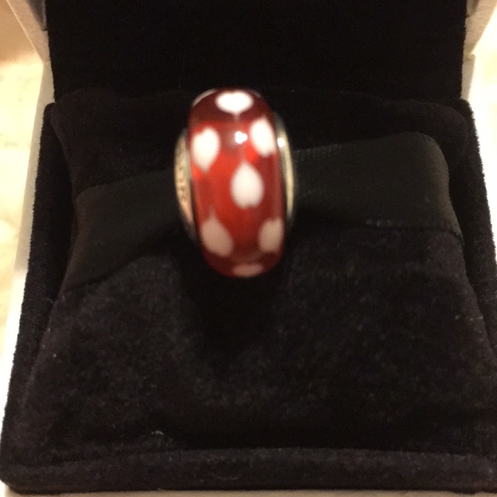 Pandora Red/white hearts Murano Bead *RETIRED* - Picture 2 of 4