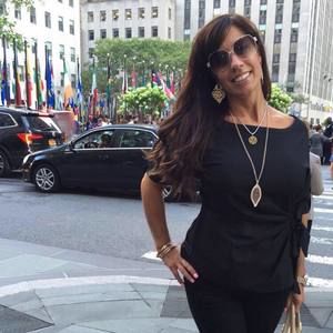 Meet your Posher, Karina