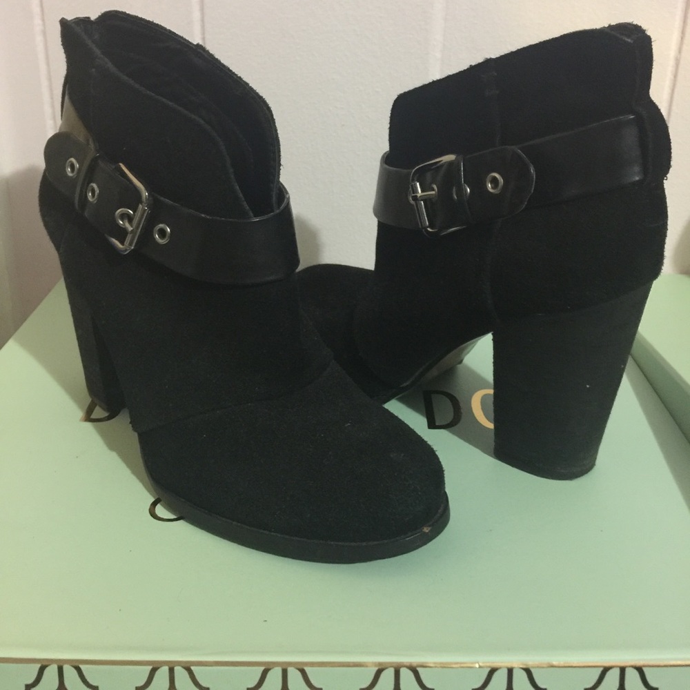 Jessica Simpson black suede booties!