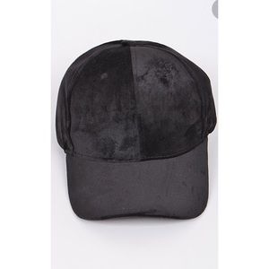Women’s Velvet Black Snapchat