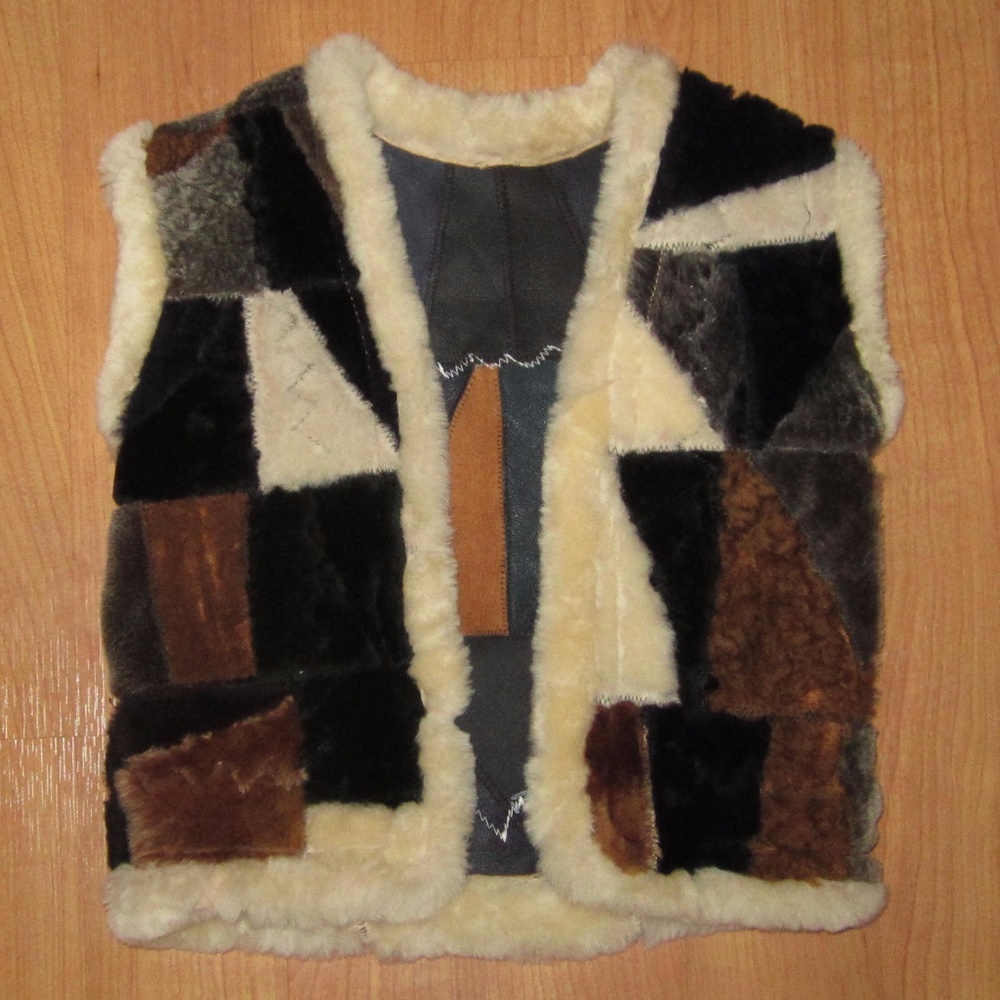 Patchwork animal fur vest!!