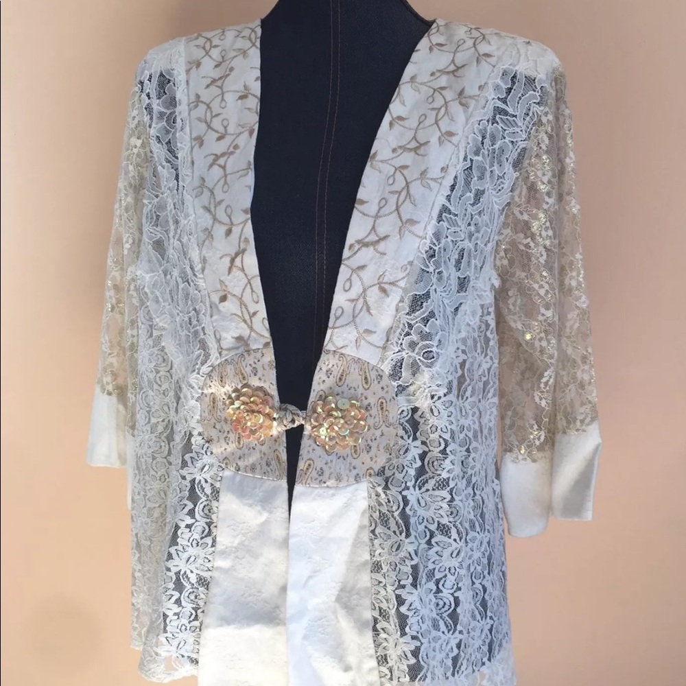 Sterling Styles Women's Art Lace Jacket Top NWT