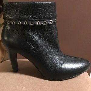 Michael  kors ankle boots.