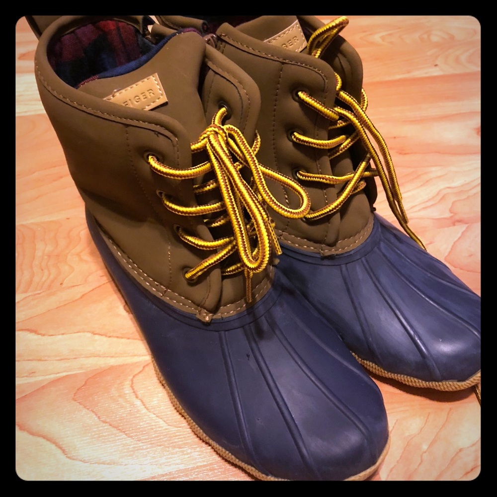 Tommy Hilfiger boots