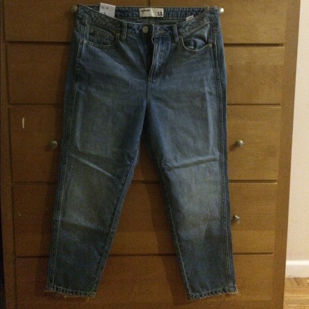 GARAGE MOM JEANS
