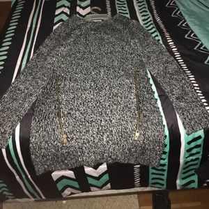 Sweater dress with zippers