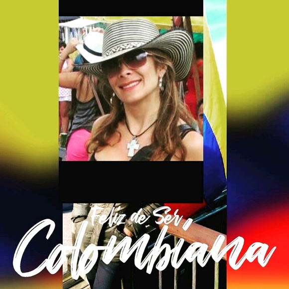 Meet your Posher, Claudia - Picture 1 of 1