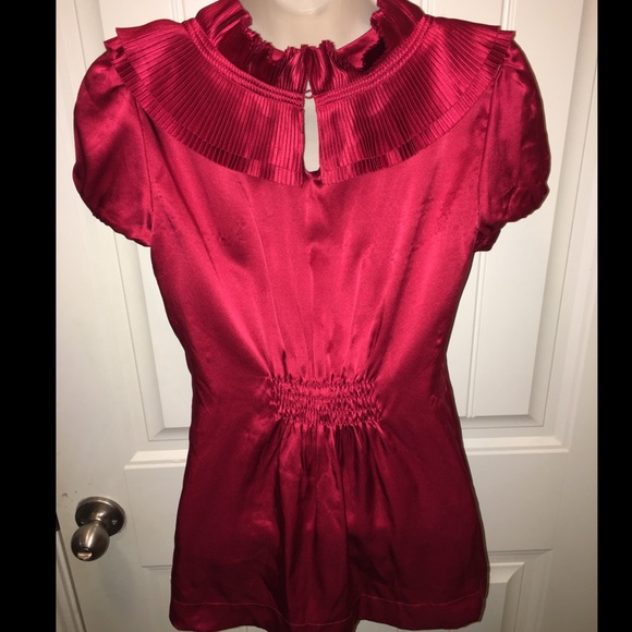 ❤️💋 BCBG MaxAzria Red 100% Silk Ruffled Top - Picture 4 of 7