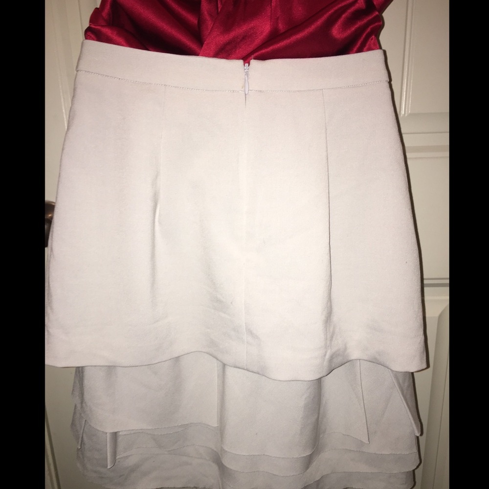BCBG MaxAzria Light Grey Layered Pencil Skirt LOVE - Picture 5 of 7