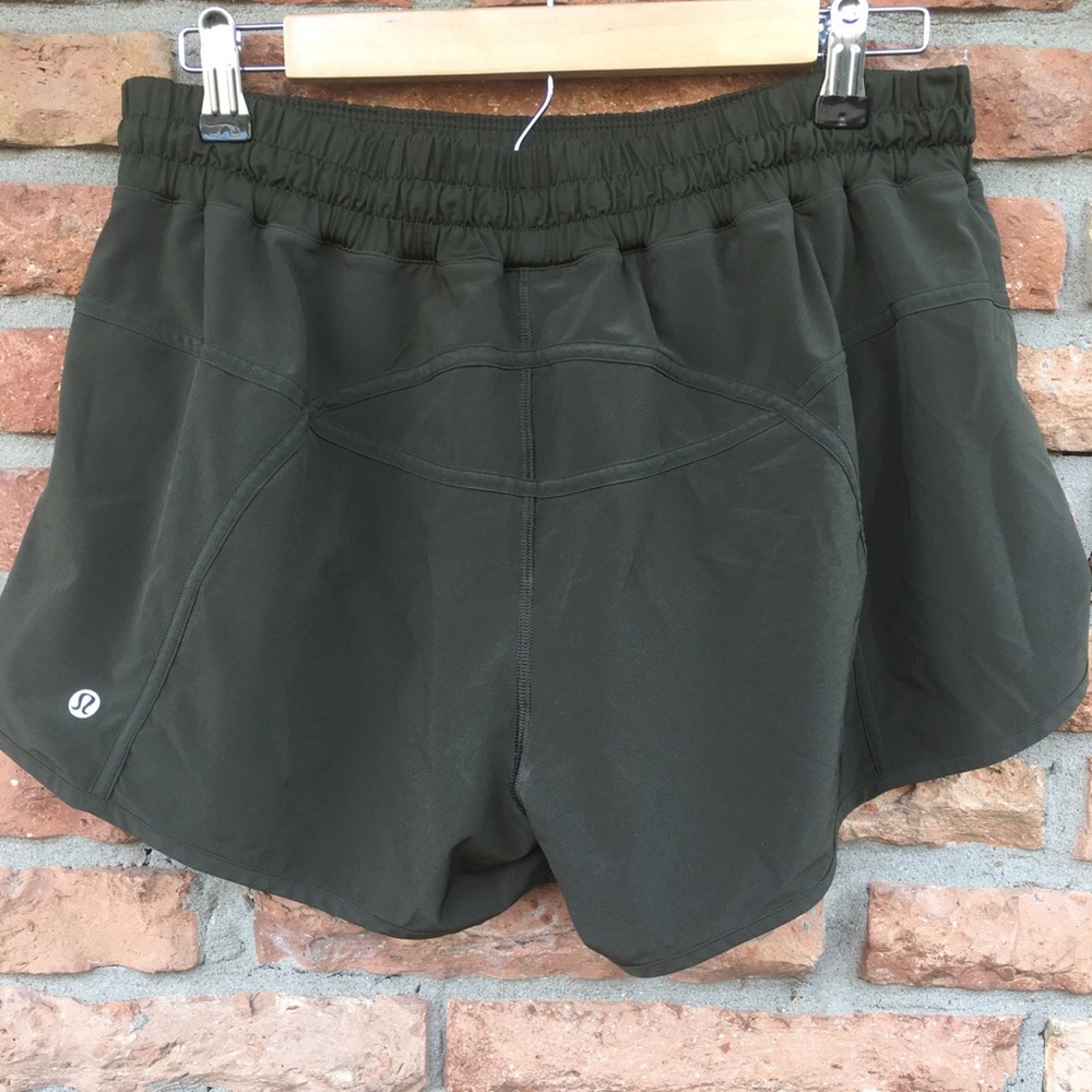 Lululemon shorts tracker IV 4”