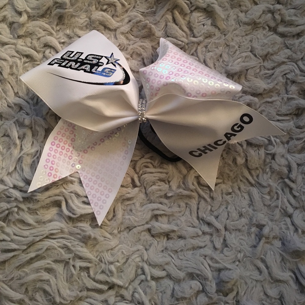 Cheer Bow