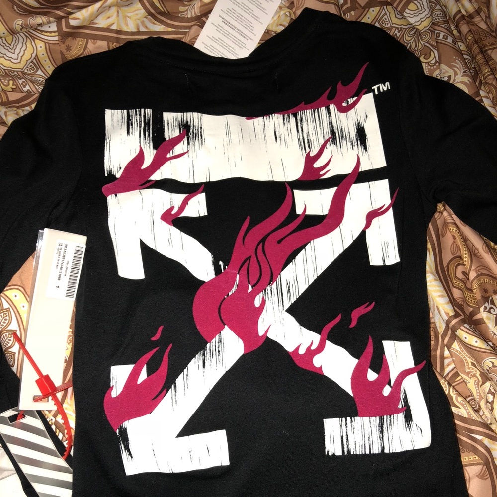 Off-white long sleeve shirt Fall 2017 collection