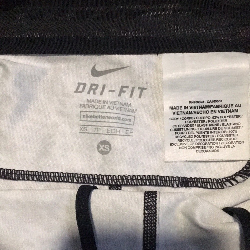 Nike workout capris - Picture 2 of 2