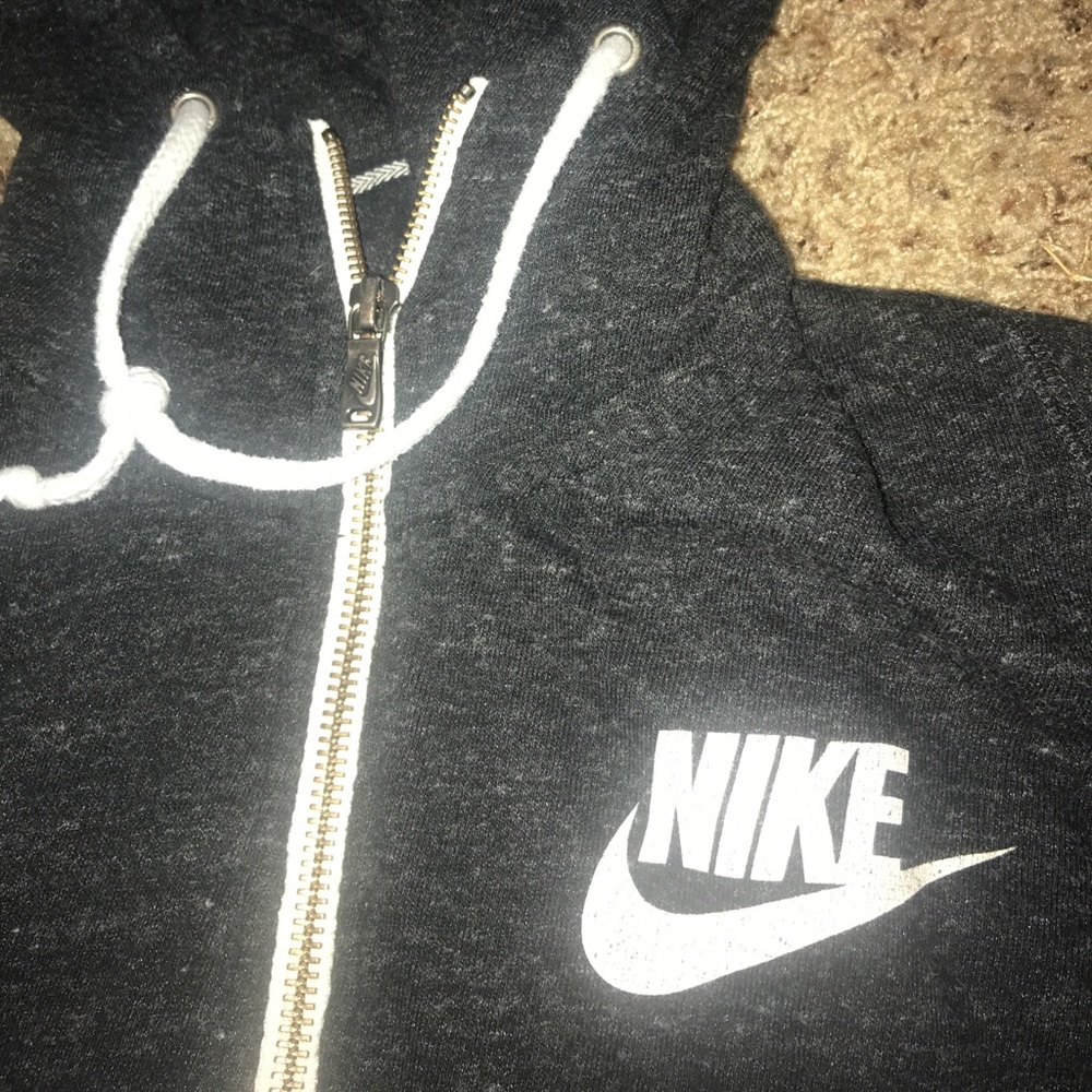 nike jacket - Picture 2 of 2