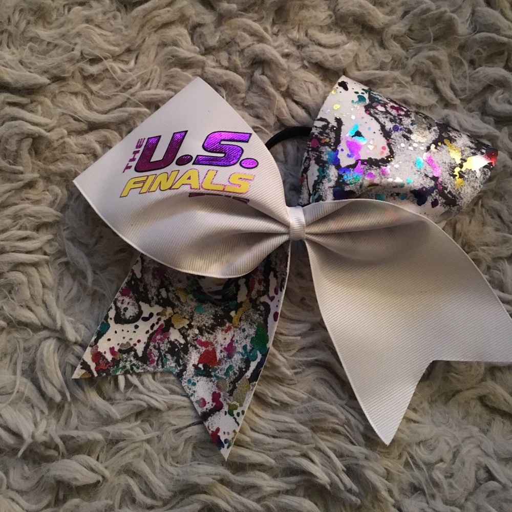 Cheer Bow