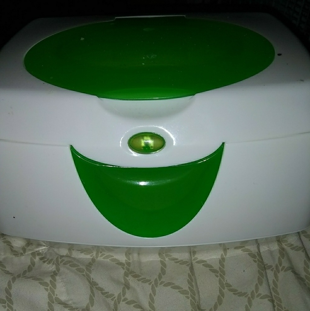 Wipe warmer