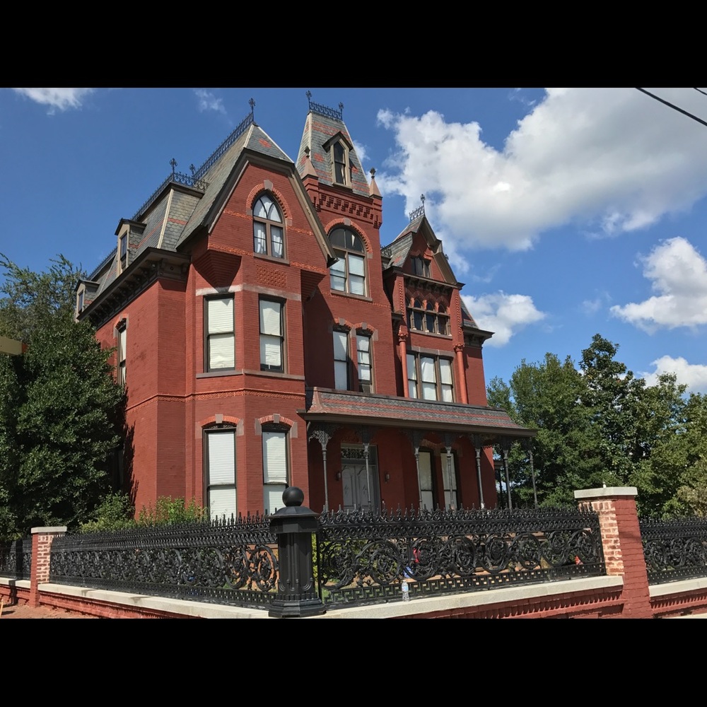 Meet your Posher, Carla