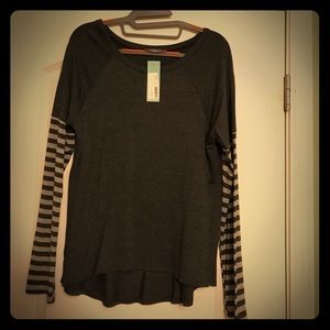 Long sleeved knit top